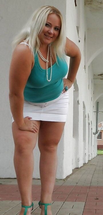 womeninsexycloths:  