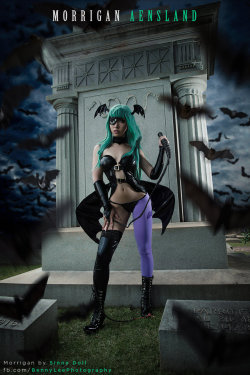 hotcosplaychicks:Darkstalkers - Morrigan