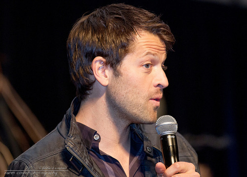 puppycastiel:  casthegrumpy:  IMPORTANT ANNOUNCEMENT: Misha got a haircut, right?like