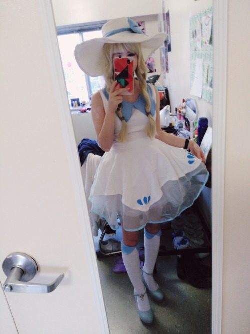 meivix:Lillie is ready for katsucon next friday! 