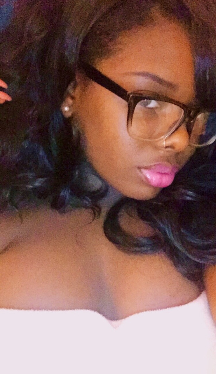 bae-stop-playin:  i look better with glasses