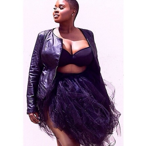 beautiebrownie:  Confidence is key… @curlsistas Rockin a bra and #tutu w/ our boo @tokenbrowngirl 🌹. 🙌 #beautiebrownie #iambeautiebrownie #brownbeauty #brownbeauties #beautifuldarkgirls #beautifulbrowngirls #beautifulbrownbeauty #womenofcolor