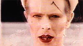 ziggysstardust-deactivated20160:  We can be heroes just for one day ♪ David Bowie