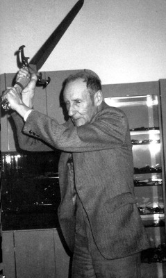 biblioklept:  William Burroughs Wielding a Big Ass SwordView Post