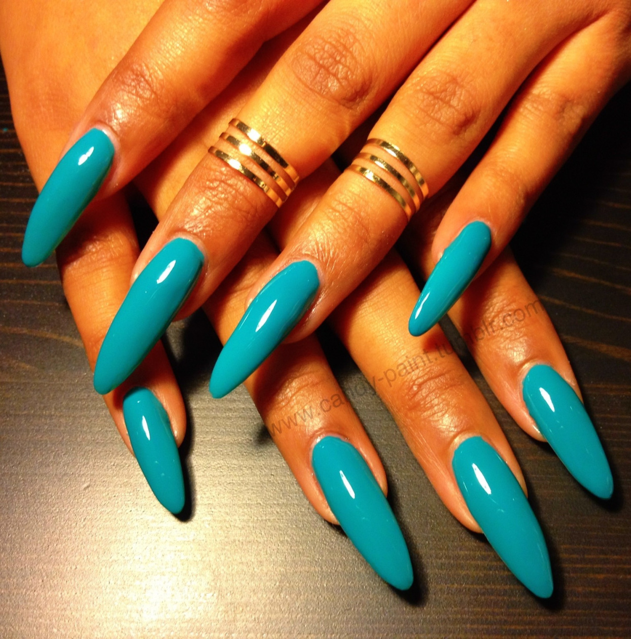 rainbow-hugz:  wa-te-rs:  hishathediva:  .  💸  rainbow-hugz.tumblr.com 