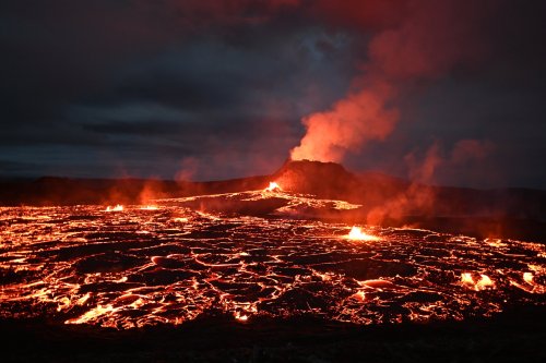 oneshotolive:  Volcano at dusk, Iceland.