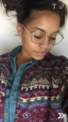 drakesideheaux:  My glasses came in today