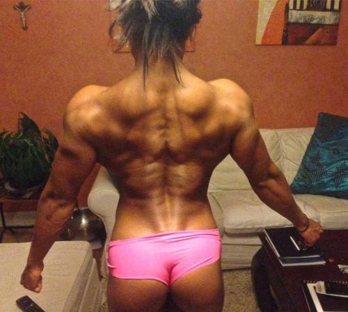 almightymuscle: Sophie Arvebrink