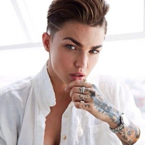 ayriapearlshell:  Yep I now do have a crush on @rubyrose as well. Can’t get over her seriously 🙀♥️ #ayria #lovett #personal #orangeisthenewblack #rubyrose