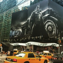 princekido Huge #Batman at #TimesSquare in