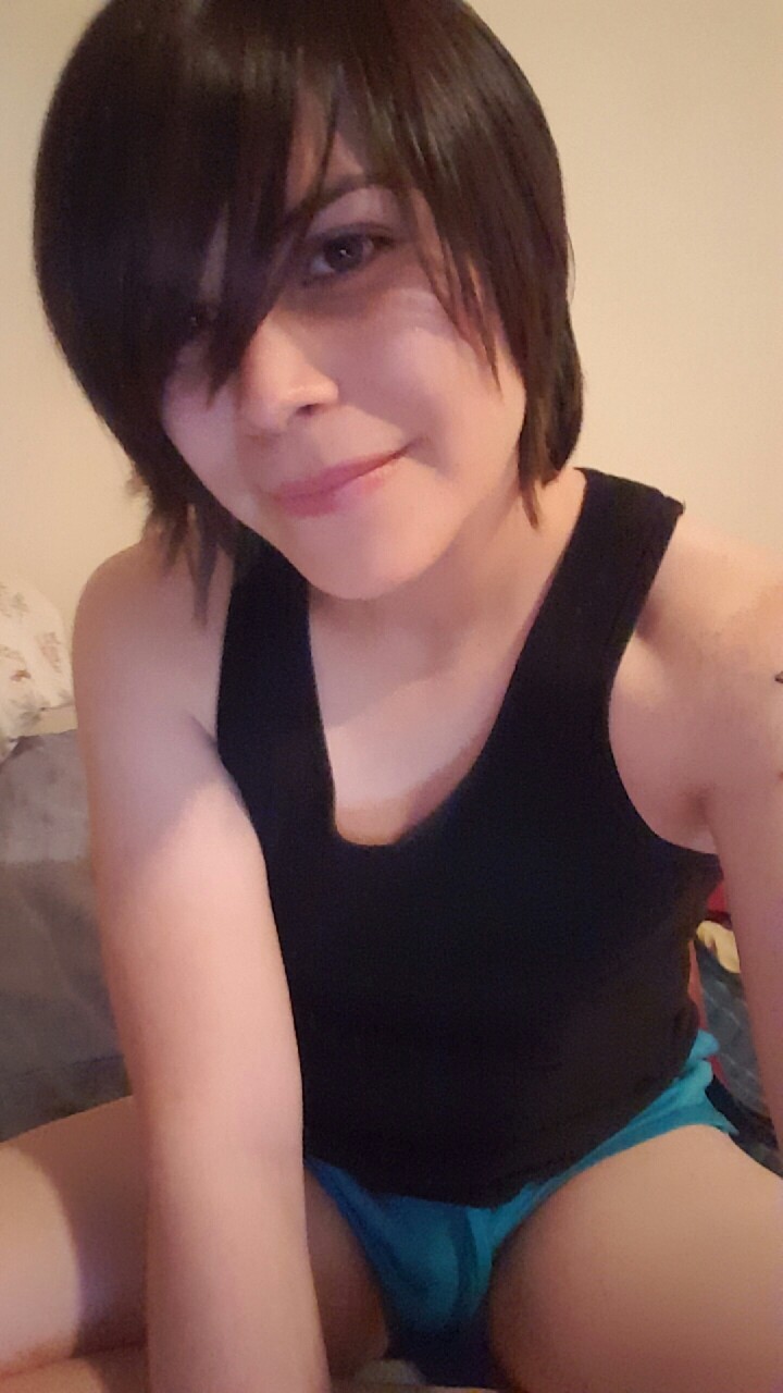 gloomy-sheep:  Let’s get physical yall! ;3 Here’s a photoset i took awhile ago