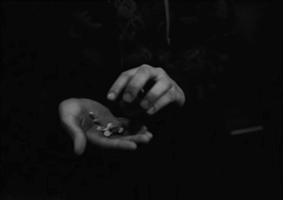 lets-keep-you-alone:  Tu historia, aún no termina… Stay Strong!                    