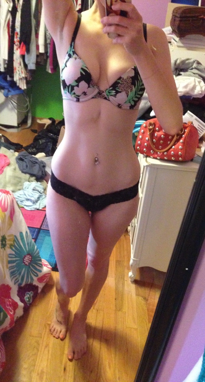 skinnyseattle:  Feeling good today 👸🏼