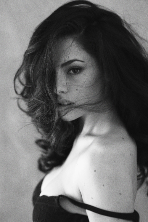 anexquisitenymph:  by Alberto Buzzanca 