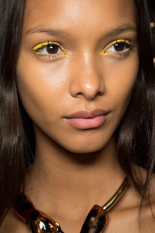 glamorous-angels: Lais Ribeiro backstage @ Kenzo Spring/Summer 2013.