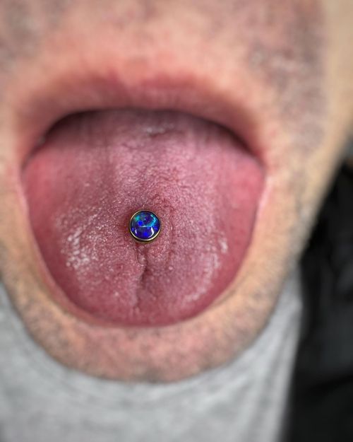  Healed Tongue piercing@lamujerbarbudatattoo❌ @xmadrid_ ❌ Actualizacion de joyeri para esta leng