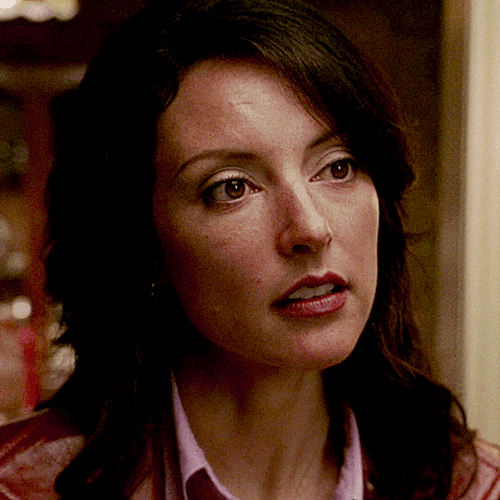 ELLE GREENAWAY || 1x01 EXTREME AGRESSOR