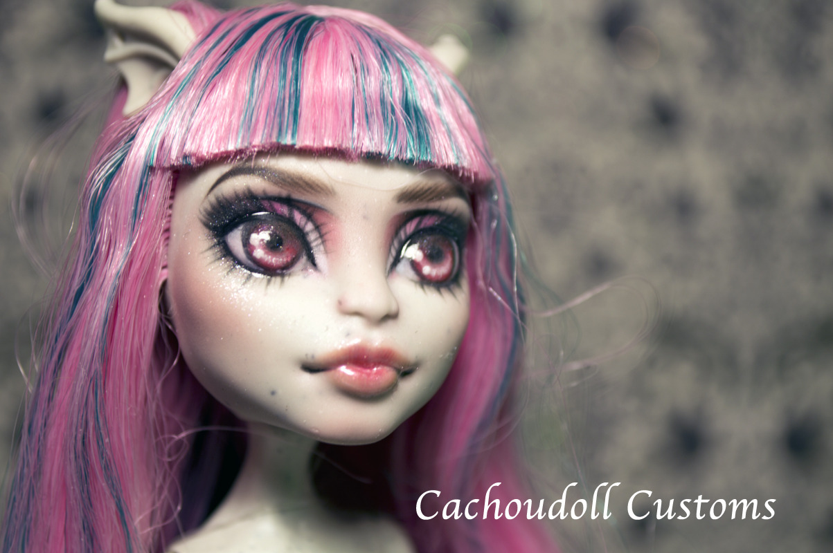 Cachoudoll — I finally got around to finishing that Rochelle...