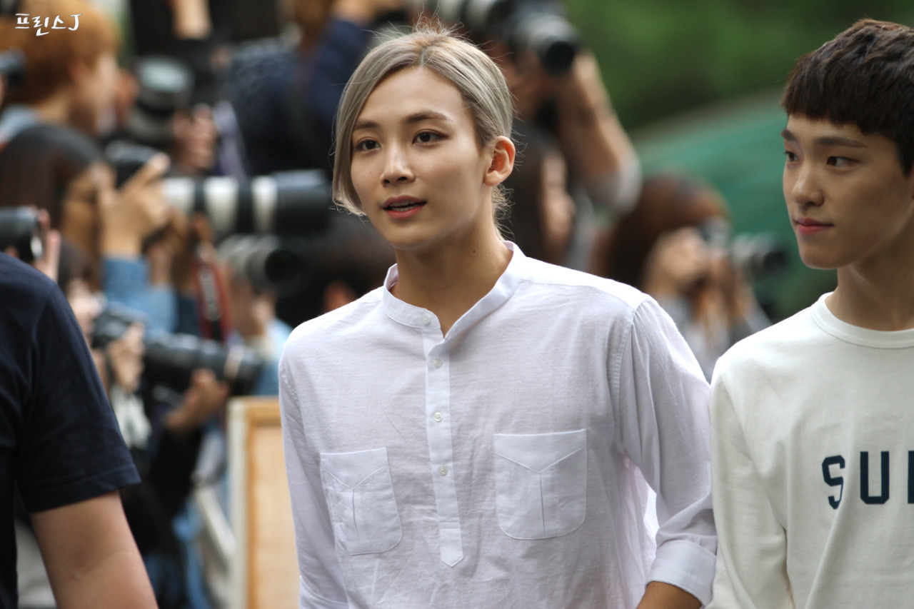 swimming fool — beautiful, unwhitewashed pictures of jeonghan +...