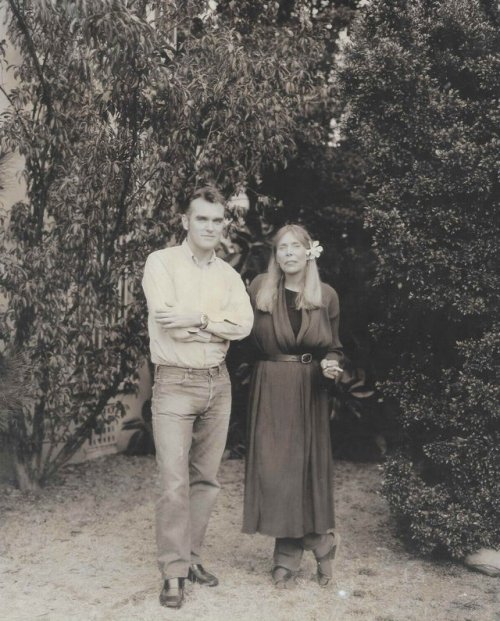 bobdylan-n-jonimitchell:Morrissey and Joni Mitchell in her garden, by Robert Maxwell, ca. 1997.