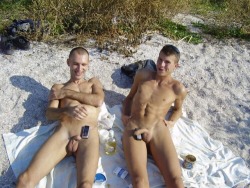 Nudist Men