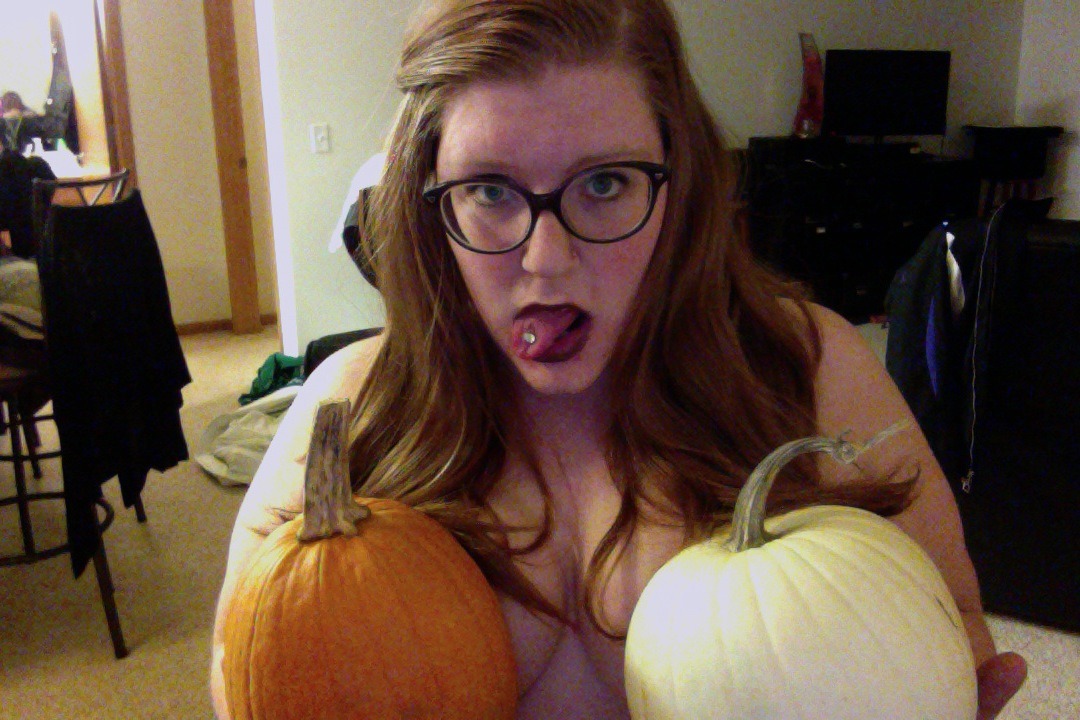 asleep-at-thehelm:  Happy Halloween Everyone ^_^ these could be better but i had