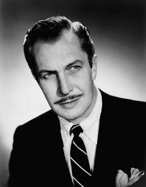 haunted-hell:Twenty-one years ago, the world lost a star─an icon of horror and an exceptionally char