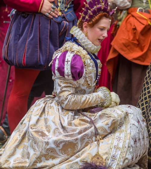 Queen Elizabeth I’s White and Gold Gown (Southern Ren Faire, 2018)