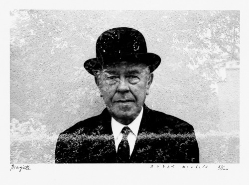 René Magritte>, 1965 (this print : 1979) -by Duane Michals  [+]  [+] from Swann Galleries