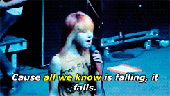 anklebitters:  All we know is Falling live.