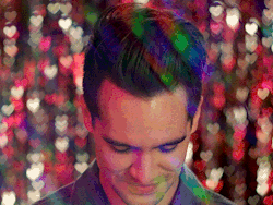 brendonuriesource:  Brendon’s new gifs