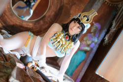 cosplayeverywhere:  Queen’s Blade (クイーンズブレイド) ~ Menace (メナス) 1, 2, 3.