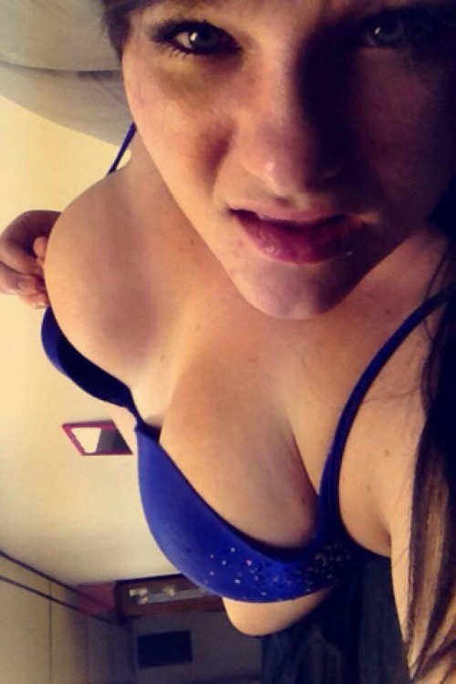 beegilly11:  So horny tonight ugh.