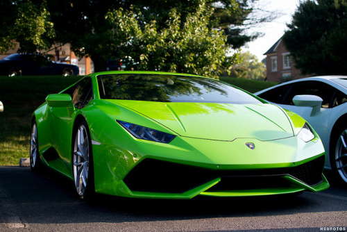 automotivated: Huracán by hsufotos on Flickr.