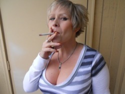 annacigarettesmoker: I love her. Reminds