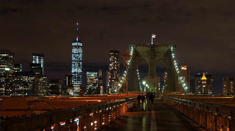 cityneonlights:  source: photographer | New York