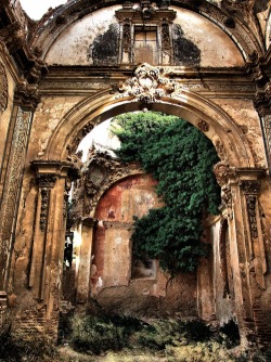 abandonedography:  Ancient Arch, Zaragoza,