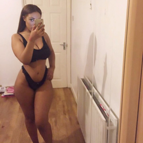 Hot-Ebony-Models