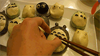 foodgif:  Steamed Totoro Buns [x] 