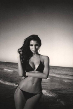 probably-baked:  Ashley Sky Polaroid 