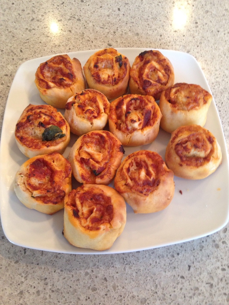 pizzapastacake:  Homemade pizza rolls. Simple, Quick and delicious!