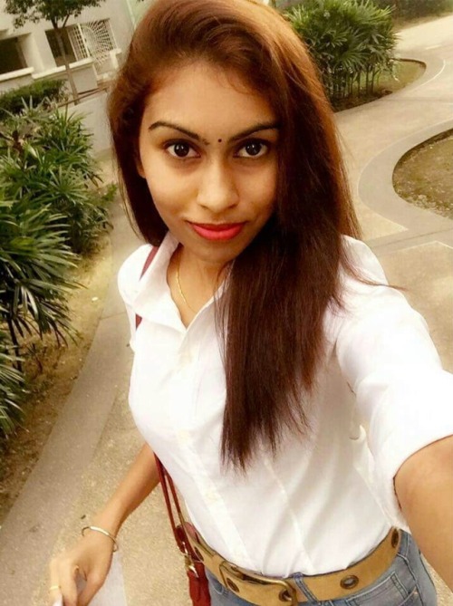 visva08: partha1103: Jb Para Vandi….her dad is broker Fb idd