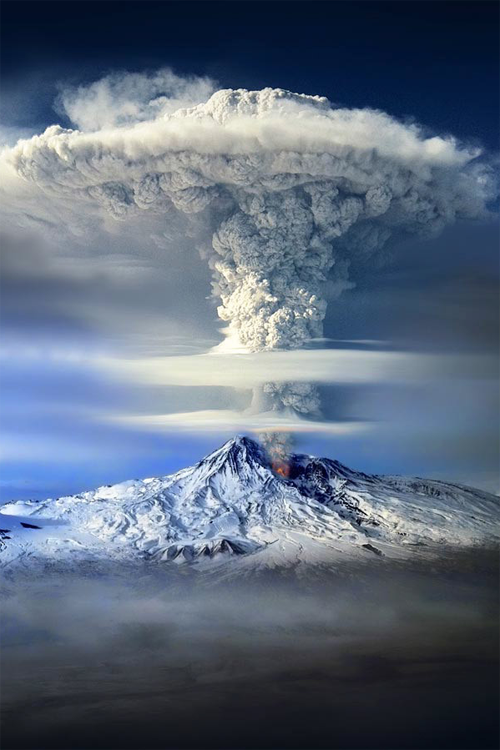 plasmatics-life:  Mount Ararat Eruption ~ By Sako Tchilingirian 