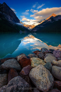 musts:  Paradise at Lake Louise by Piriya