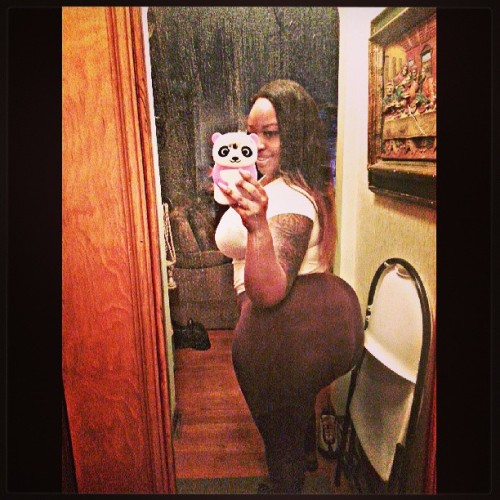 dookyunits:  [x]  Beautiful & thick