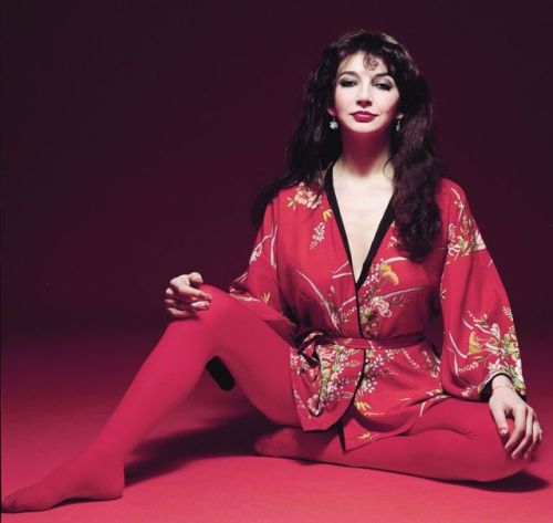 celebritiesinpantyhose:Kate Bush in red opaque tights.