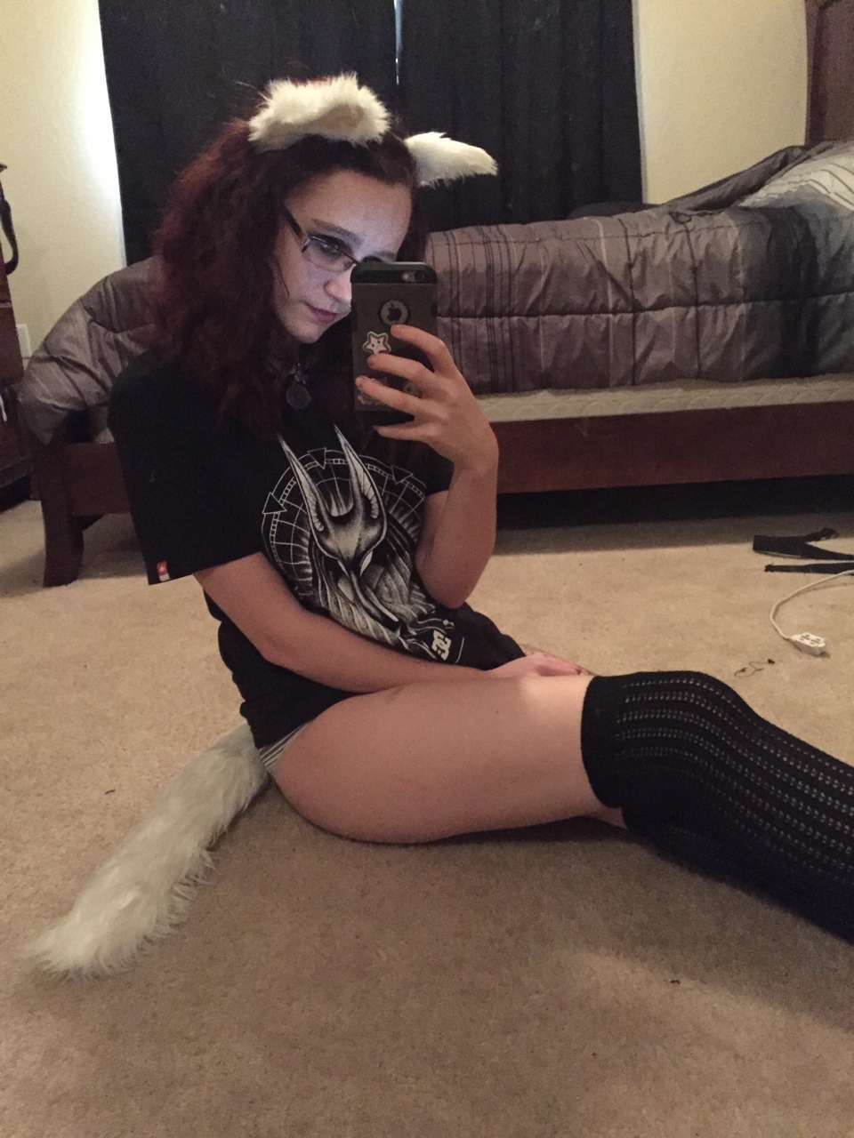 maemaesaysmeow:  Love is a funny thing but life is boring without humor.