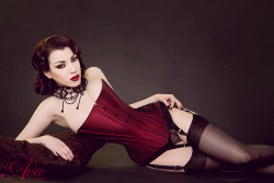 Aurora-Nordstern:  #Lingerie #Red #Corset Photography: Iberian Black Arts Suspender