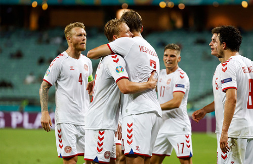 Kasper Dolberg celebrates his goal during the match vs. Czech Republic