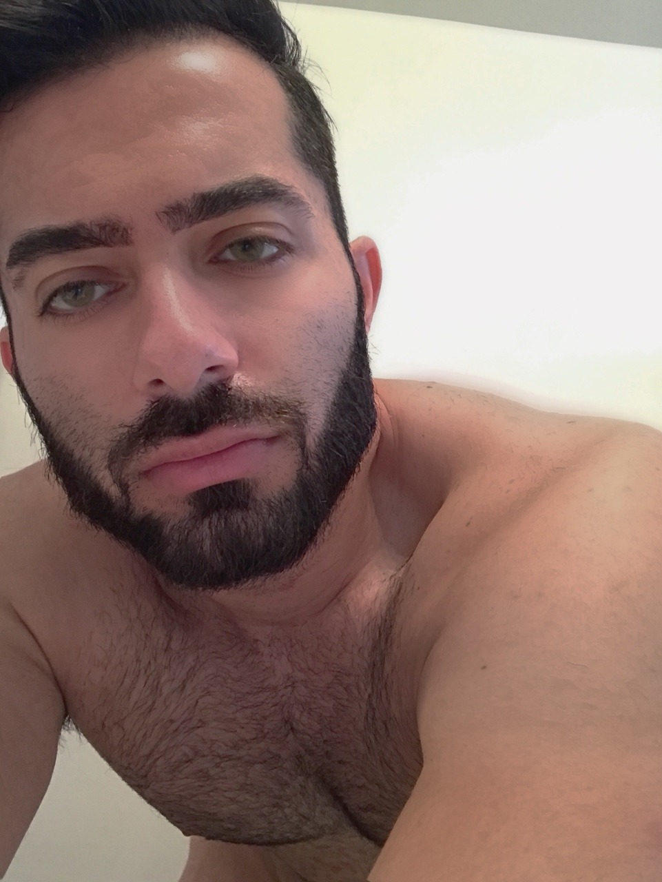 notanothergayguy:Help. I don’t want to go to work.